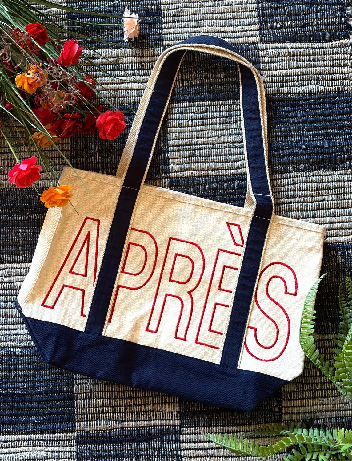 Apres Ski Canvas Tote Apres Ski Canvas Tote