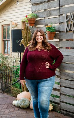 Curvy Pointelle V-Stitch Rolled Edge Sweater Curvy Pointelle V-Stitch Rolled Edge Sweater