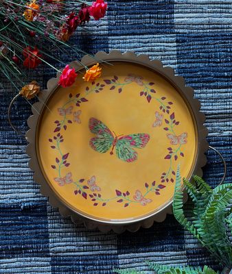 Butterfly Pattern Scalloped Round Tray Butterfly Pattern Scalloped Round Tray
