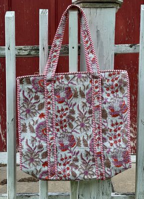 Quilted Striped Binding Roomy Ivory Tote Bag Quilted Striped Binding Roomy Ivory Tote Bag
