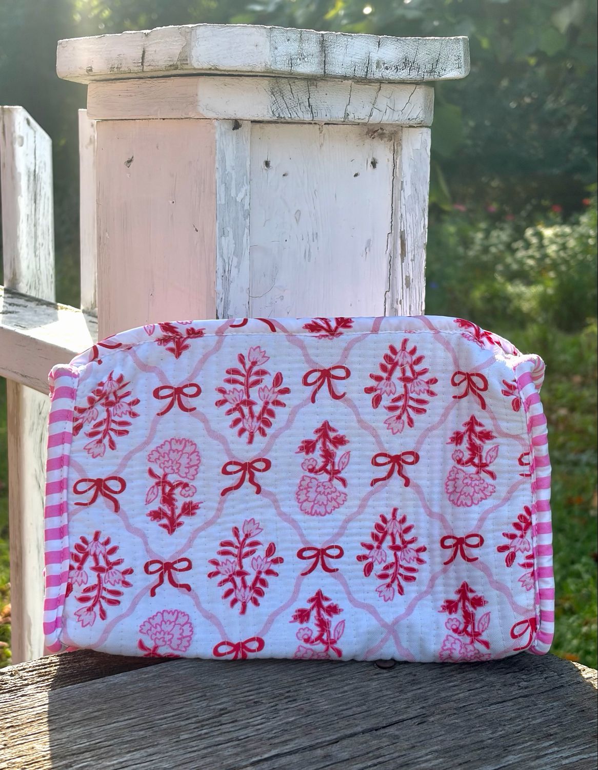 White Bow Bloom Quilted Makeup Case White Bow Bloom Quilted Makeup Case