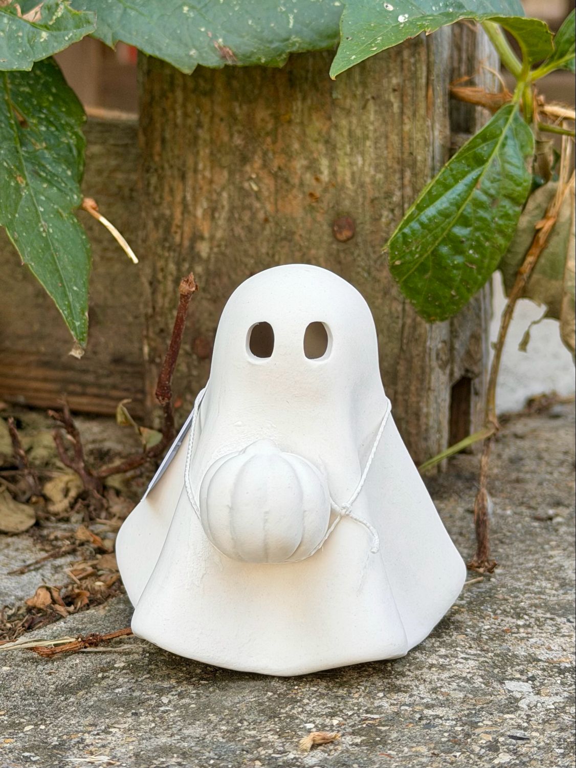 CBK Ceramic Ghost Pumpkin Figure CBK Ceramic Ghost Pumpkin Figure