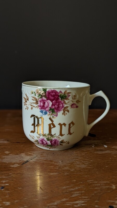 mère teacup