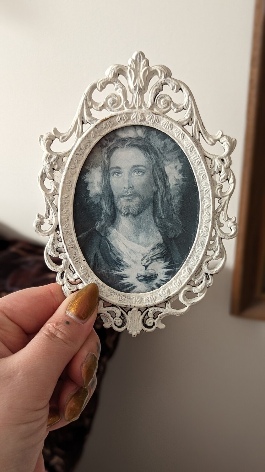 Small ornate frame jesus
