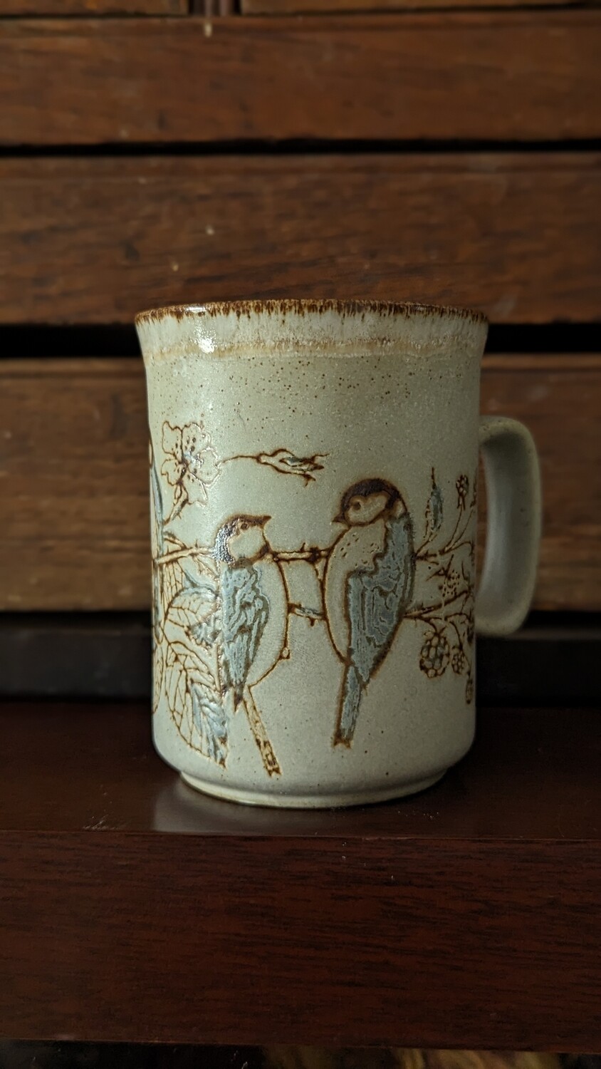 Stoneware mug with blue birds