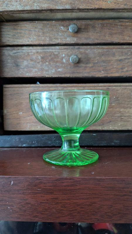 Uranium glass sherbet dish 1