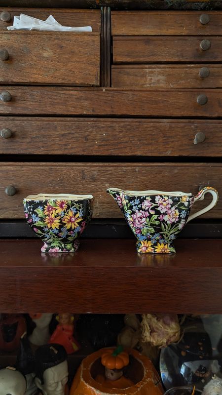 Royal winton grimwades sugar and cream