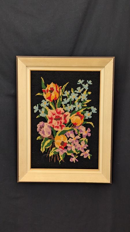 Flower bouquet needlepoint