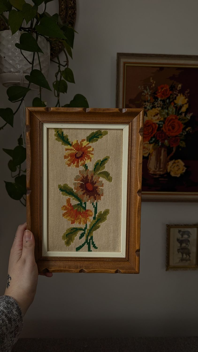 Flower needlepoint