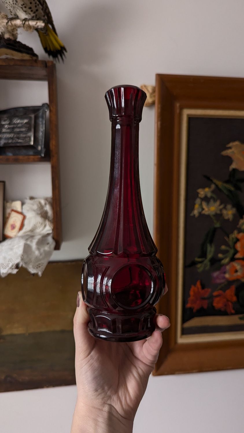Wheaton ruby bullseye vase