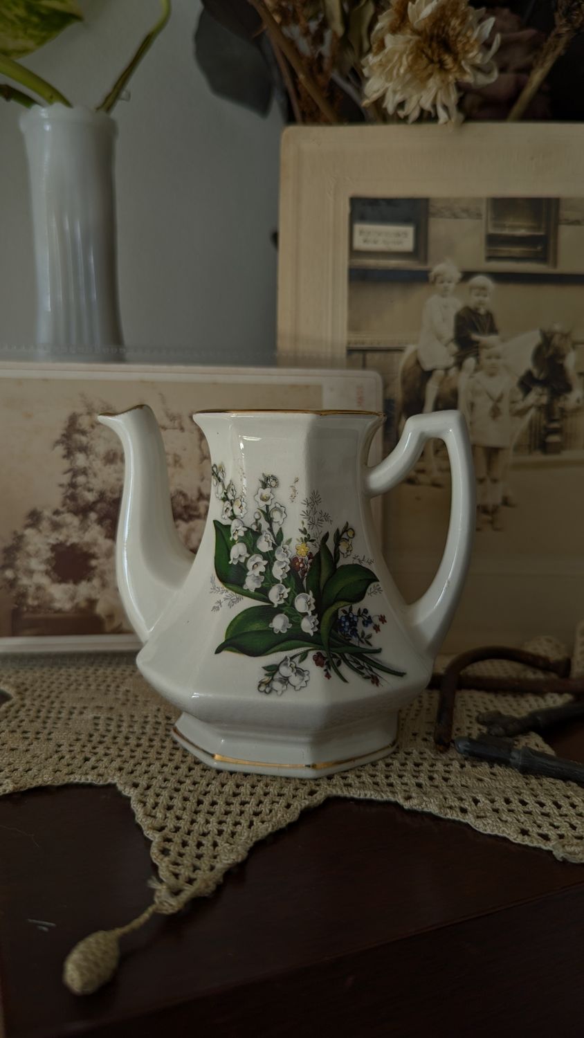 Lily of the valley creamer
