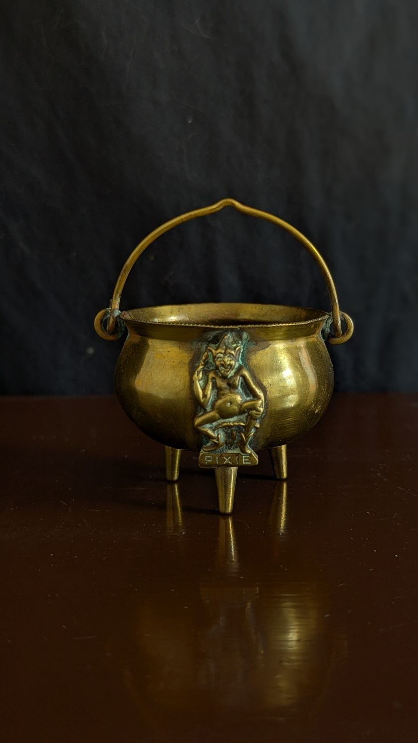 Pixie cauldron