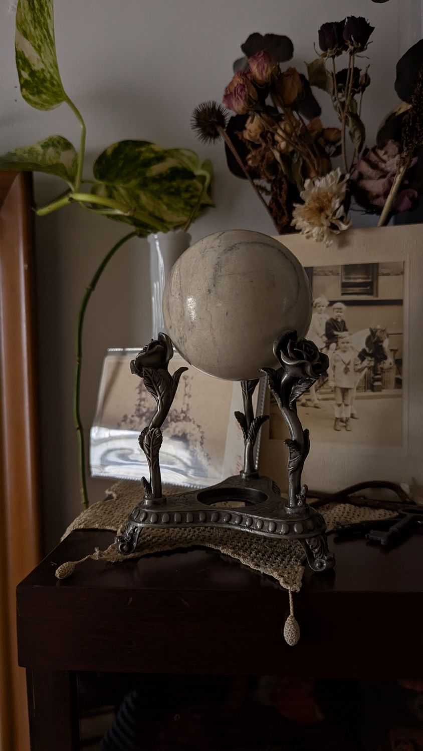 Roses stand pewter