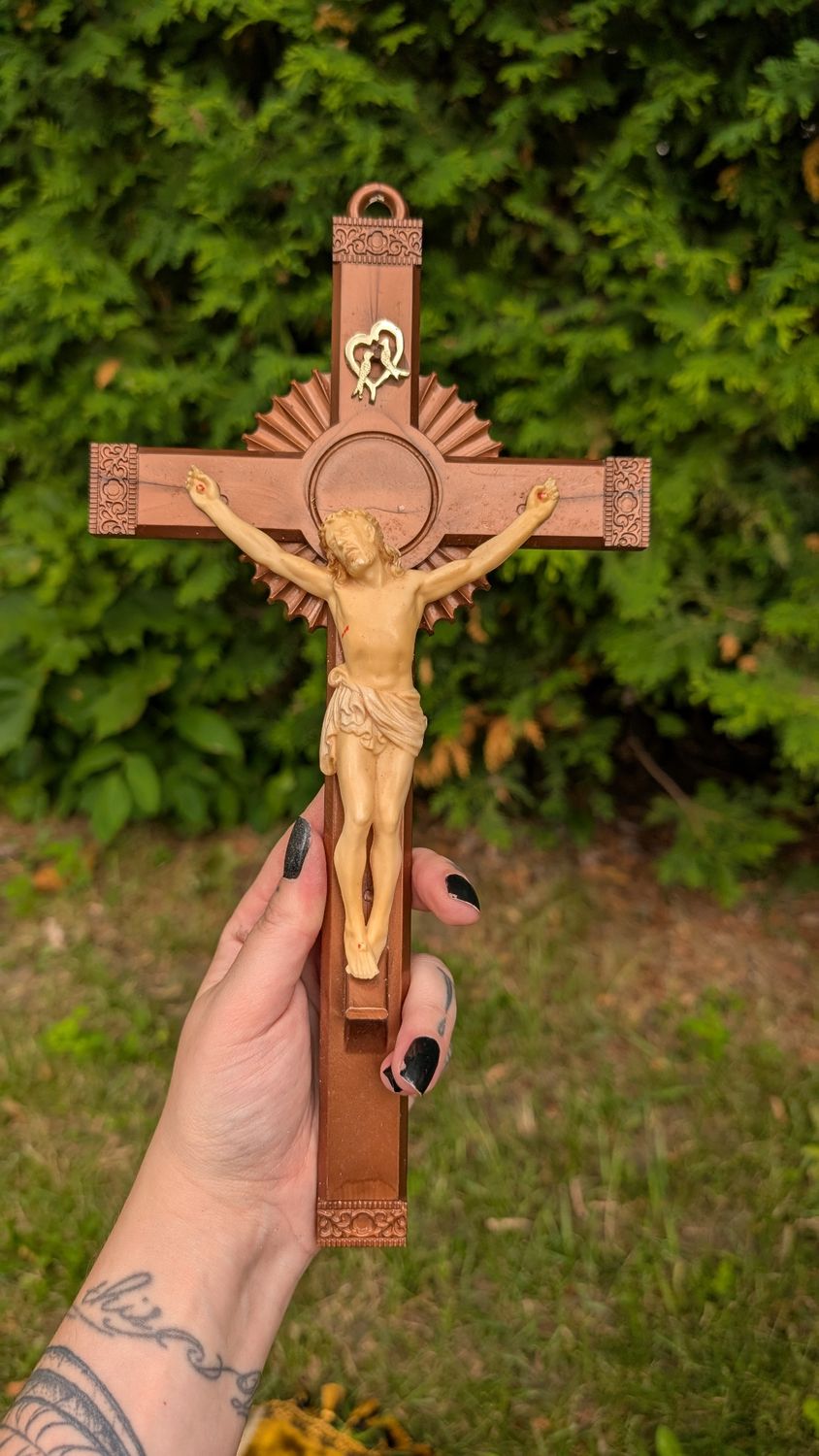 Plastic crucifix brown