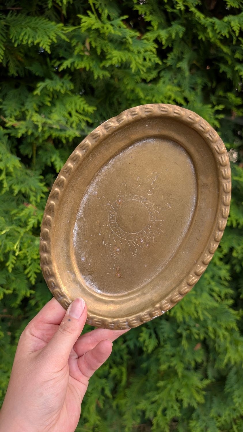 Brass plateau