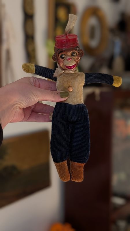 Monkey 1930&#39;s carnival prize toy