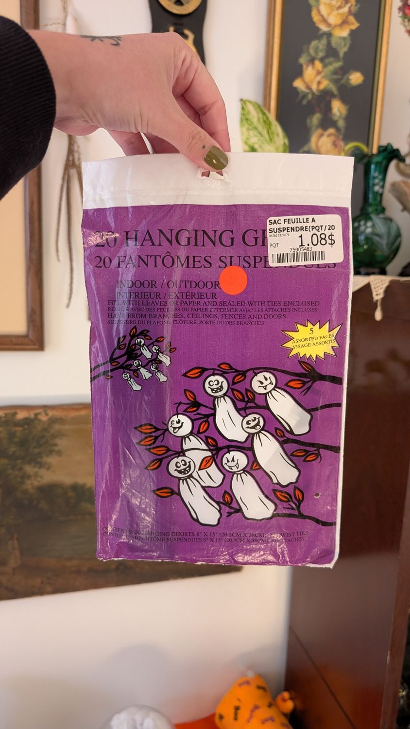 Leaves bag halloween ghosts