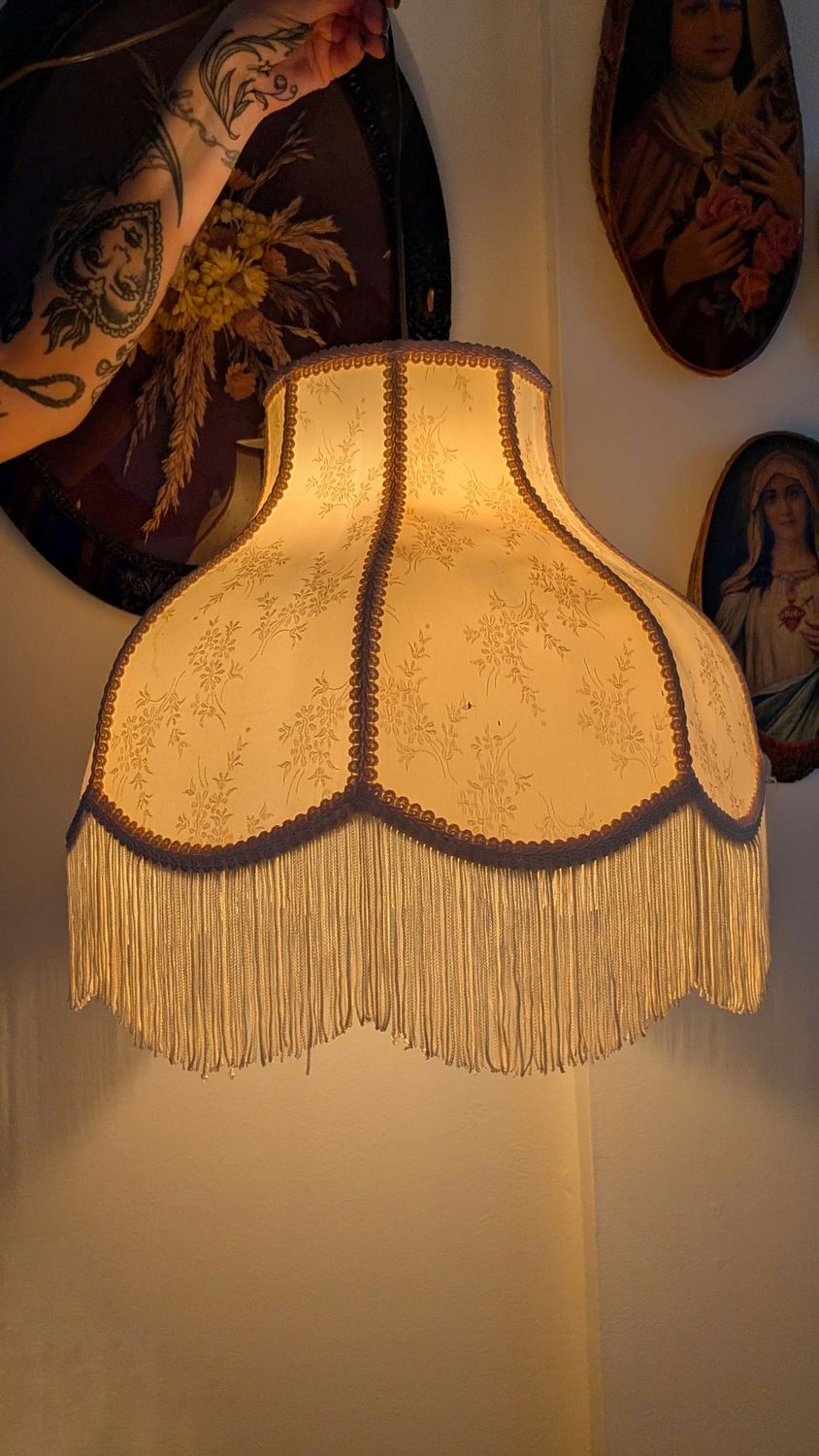 Swag lamp with fringe