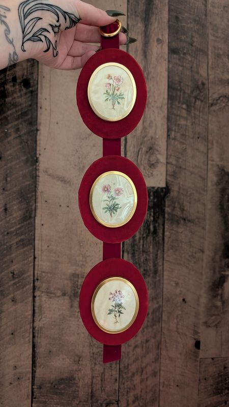 Set of three frames oval