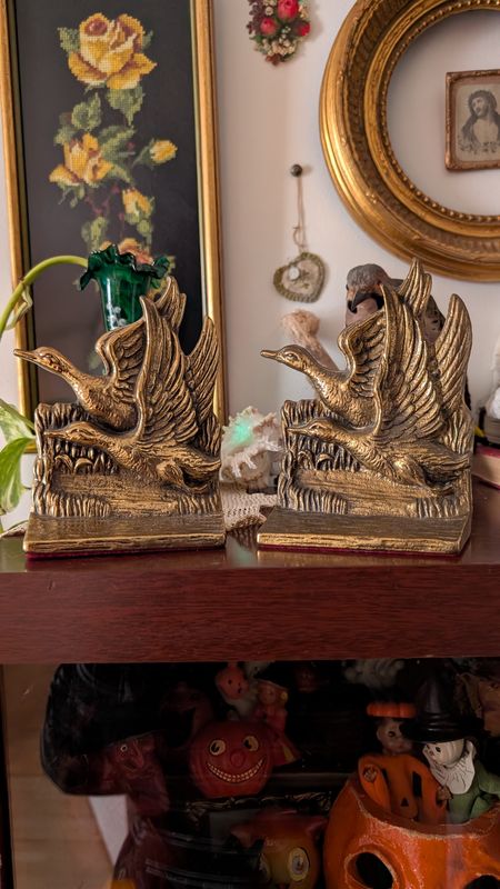 Ducks bookends hunter book holder made in canada mallard