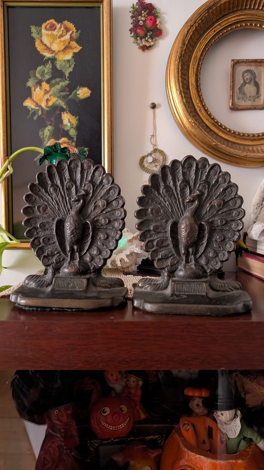 Peacock book holder bookends victorian cast iron