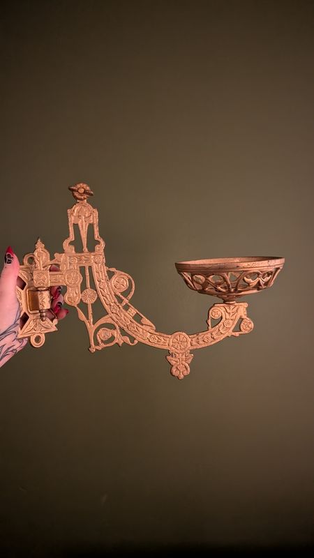 Antique oil lamp holder cast iron