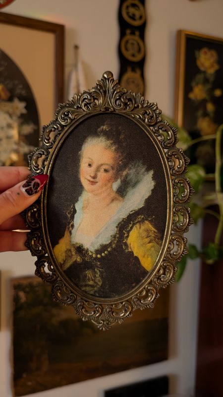 Ornate frame italy with silk impression