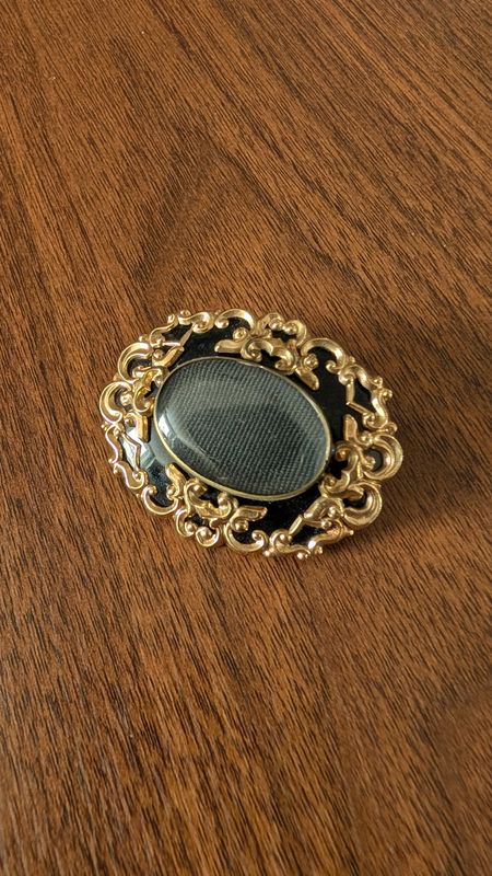 Antique mourning jet black enamel rolled gold locket brooch pendant 
