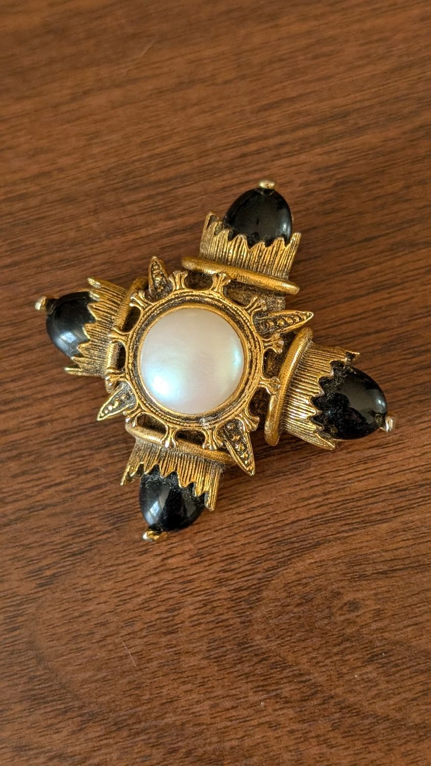 Brooch and pendant maltese cross imitation pearl and black enamel