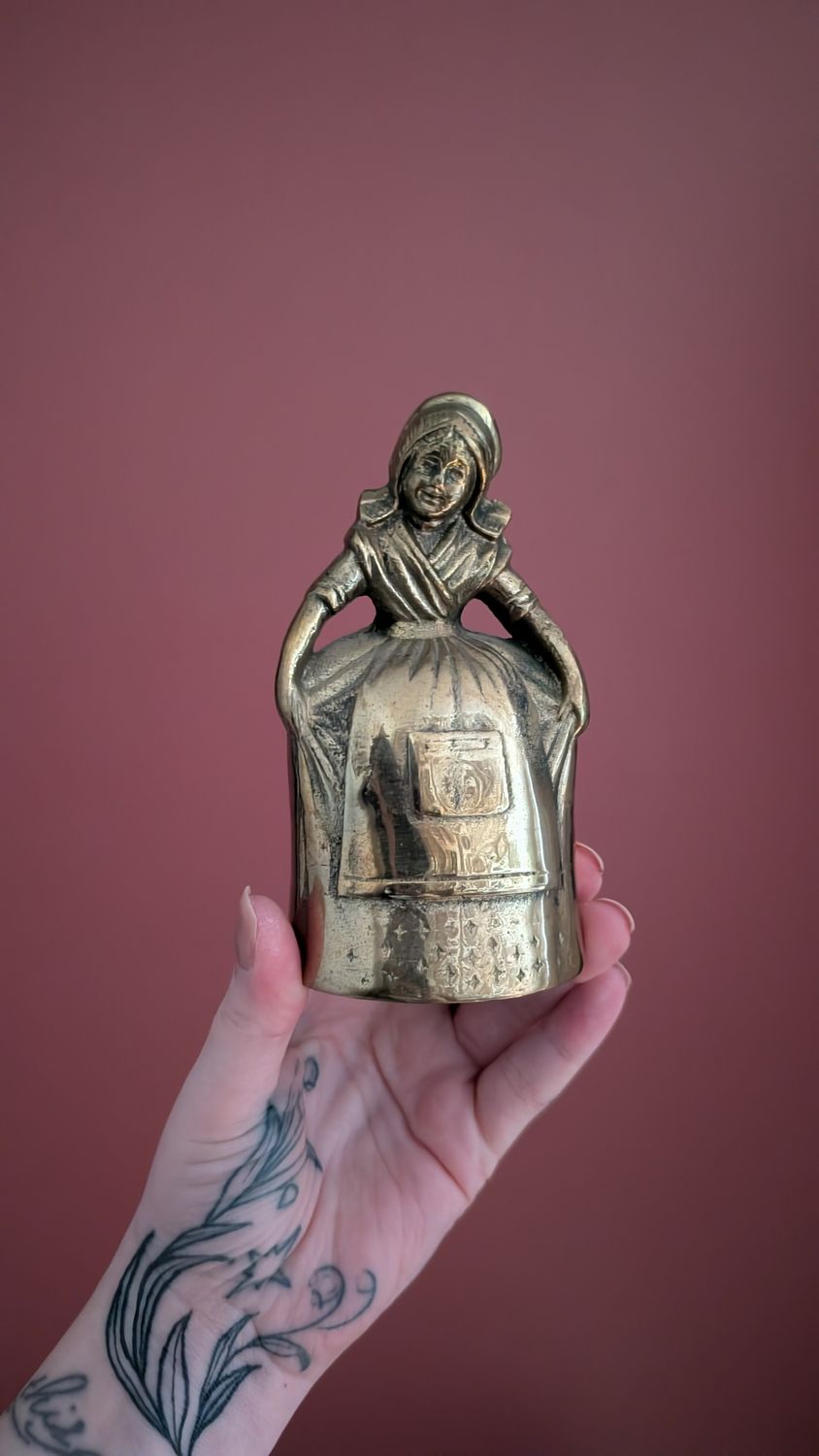 Dutch lady large bell