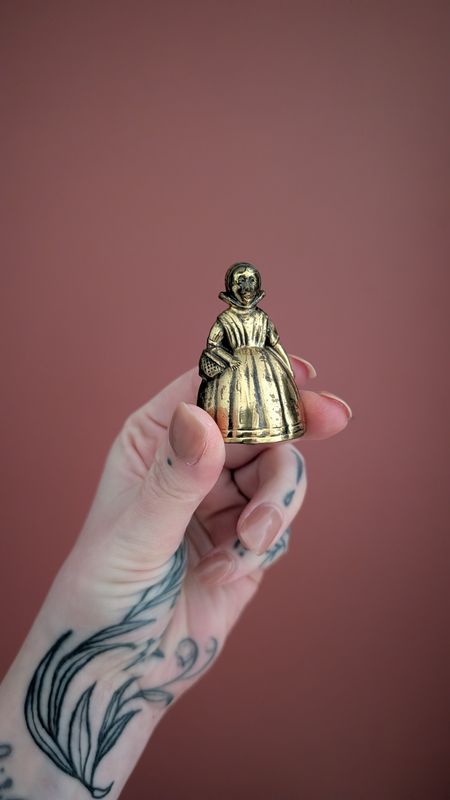 Small medieval lady bell