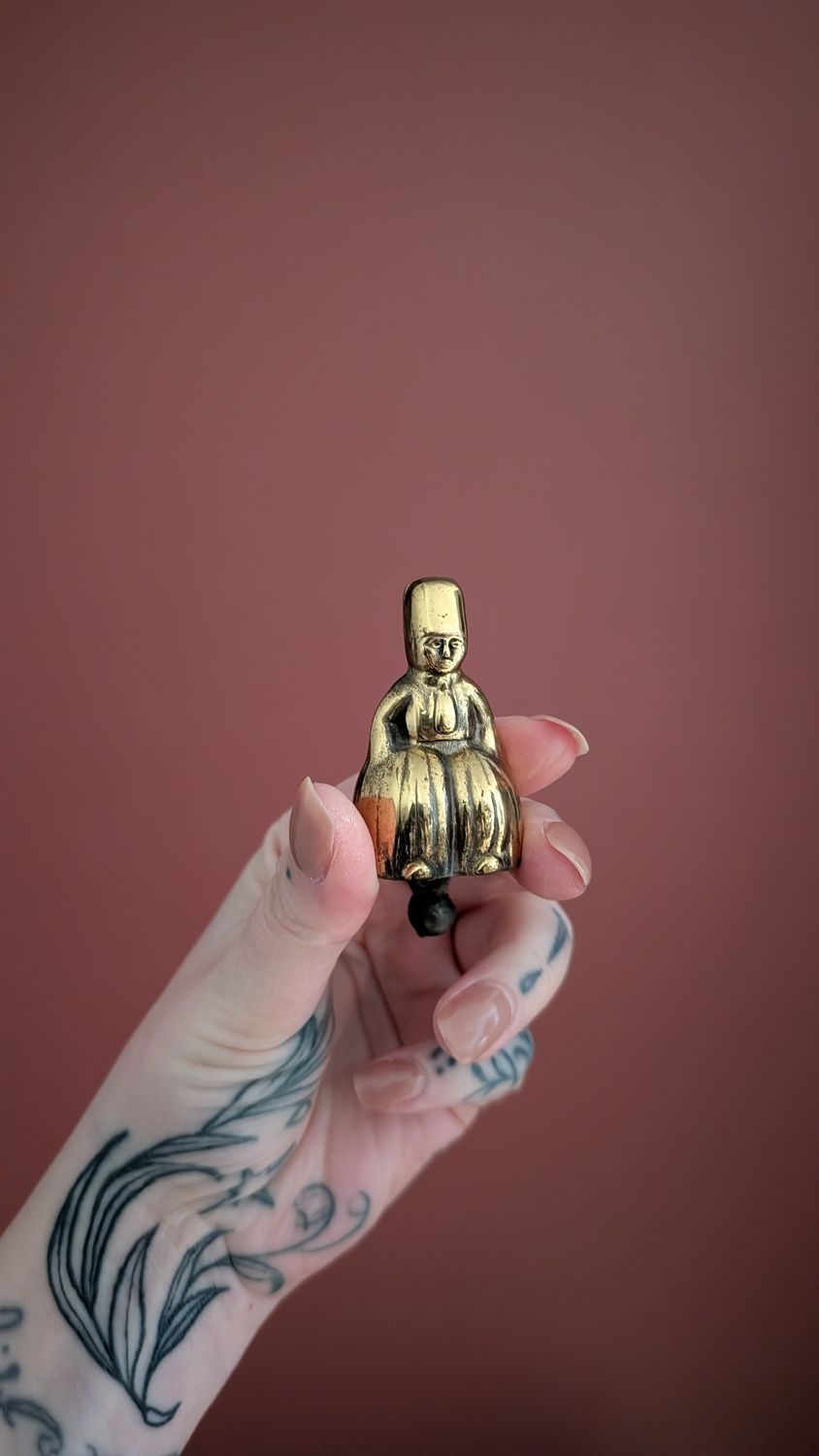 Vintage dutch lady bell