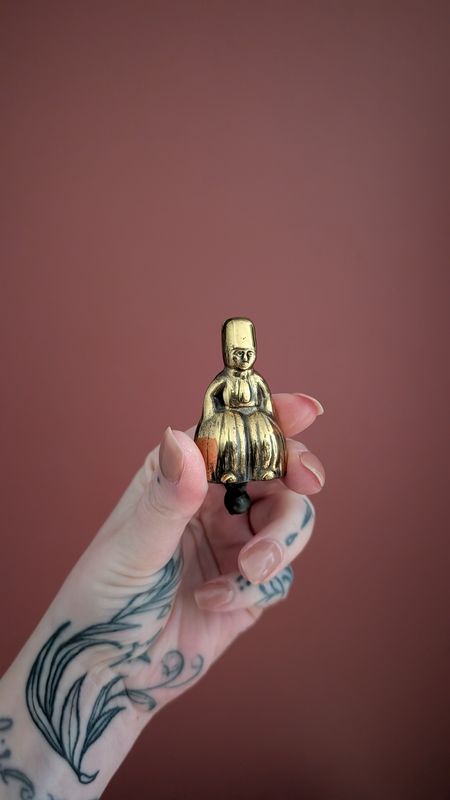 Vintage dutch lady bell