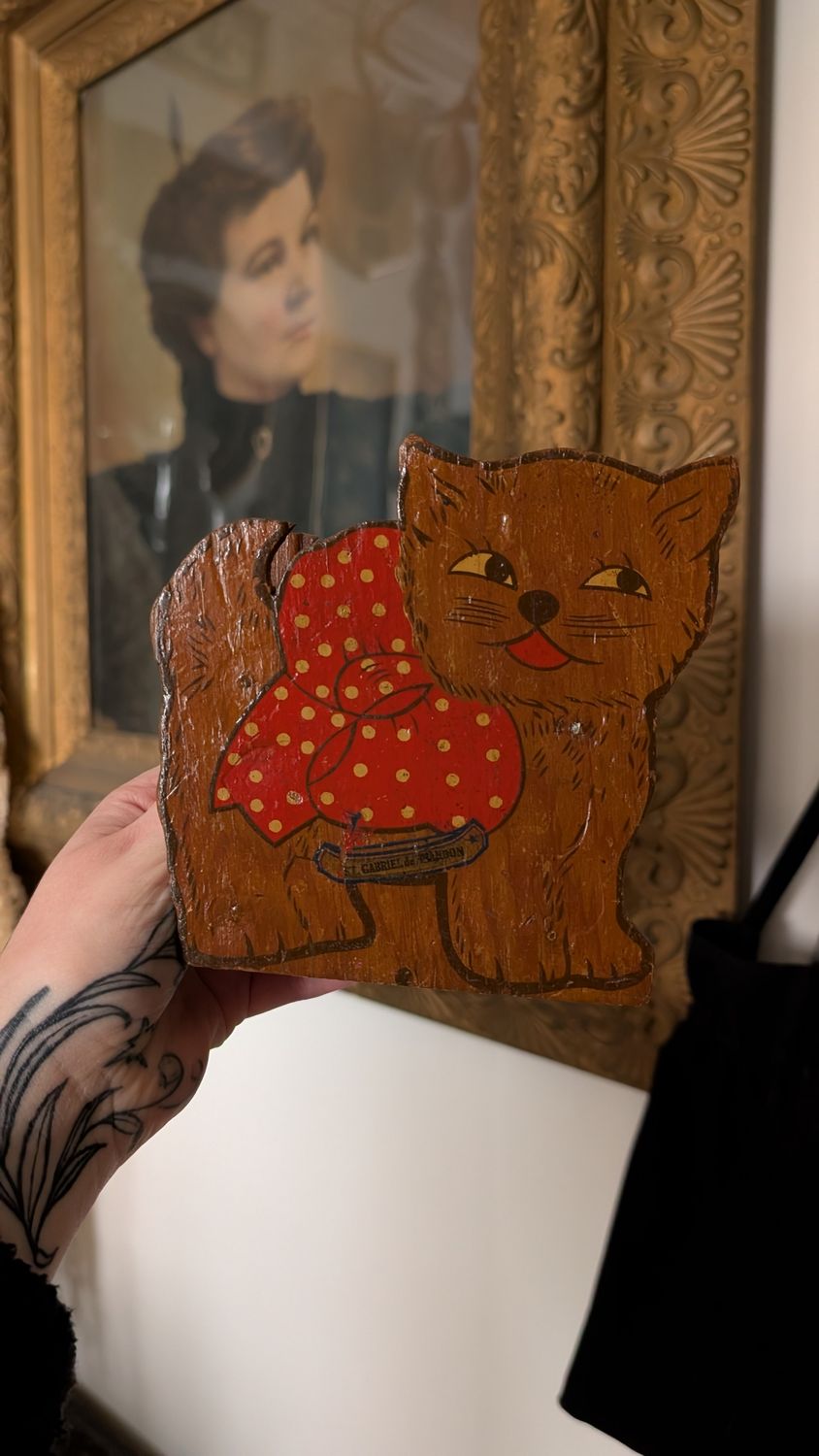 Cute vintage wood bank with kitten and red ribbon