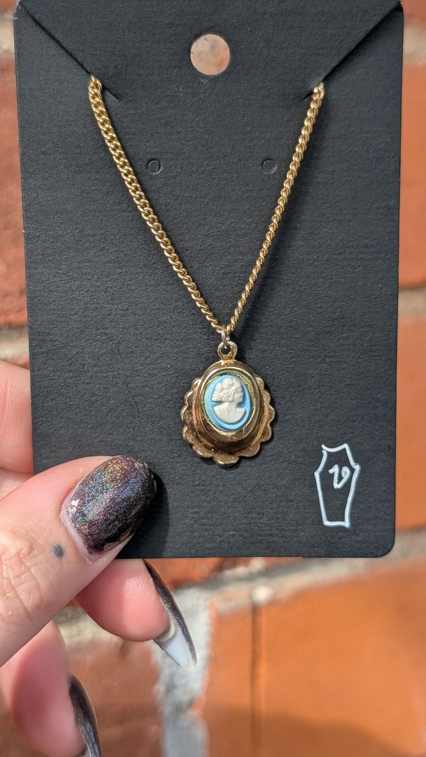 Blue caméo necklace
