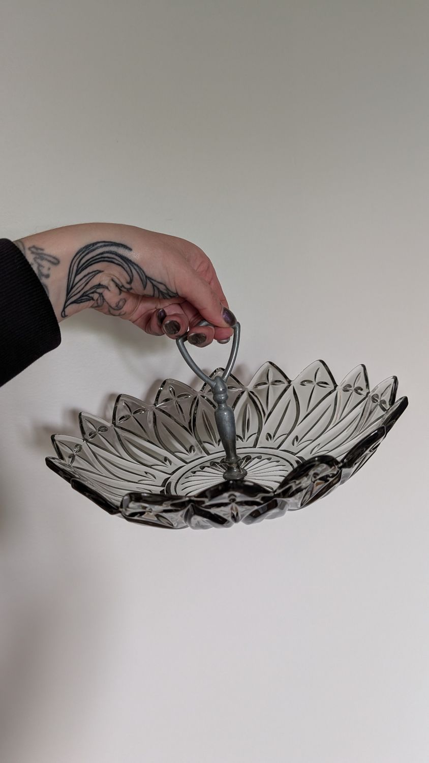 Charcoal glass fruit dish with handle