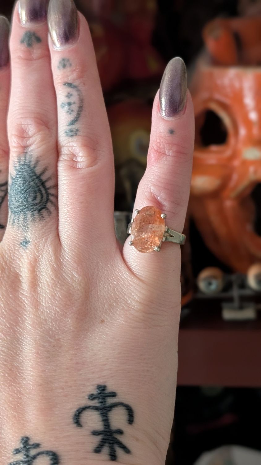 Sunstone sterling silver ring