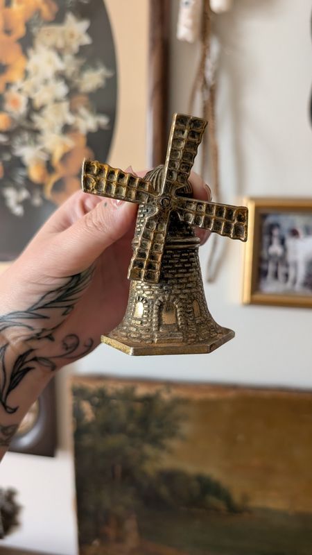 Cast metal windmill bell