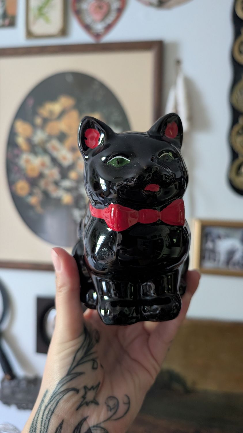 Black cat sugar dish