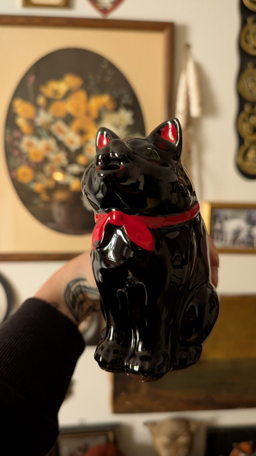 Black cat creamer