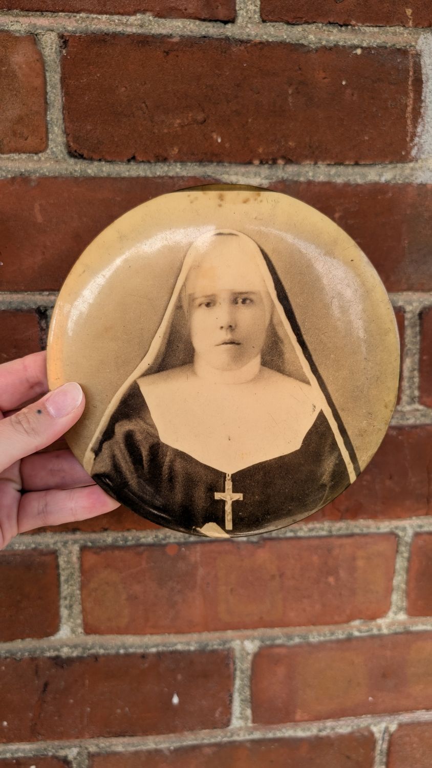 Columbia tin picture - nun
