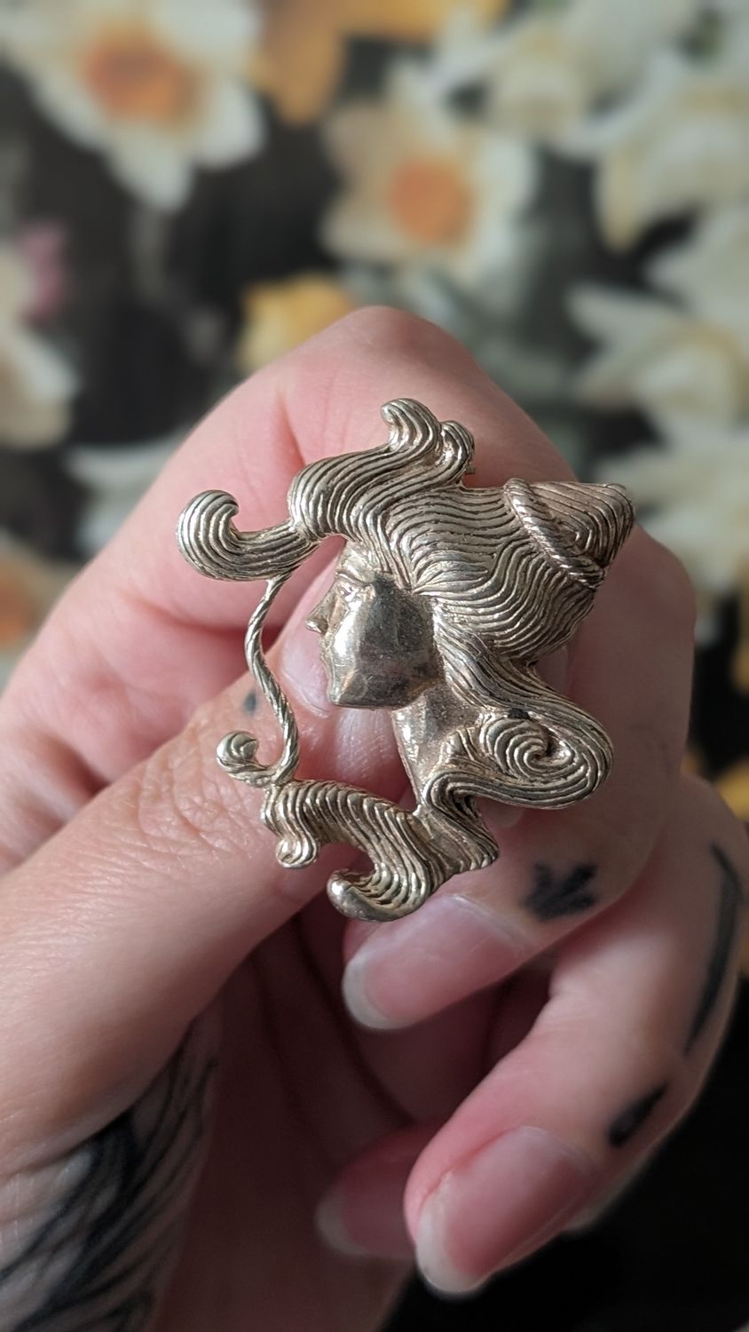 Art nouveau botanical lady brooch witch sterling silver 925