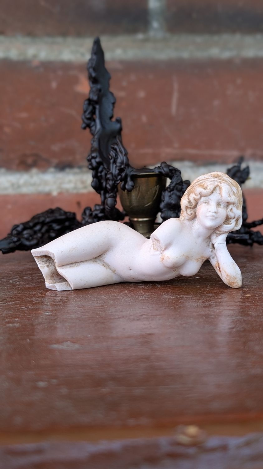 Small ceramic lady