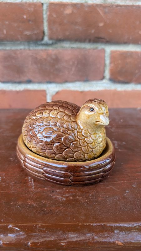 Quail salt and pepper shakers