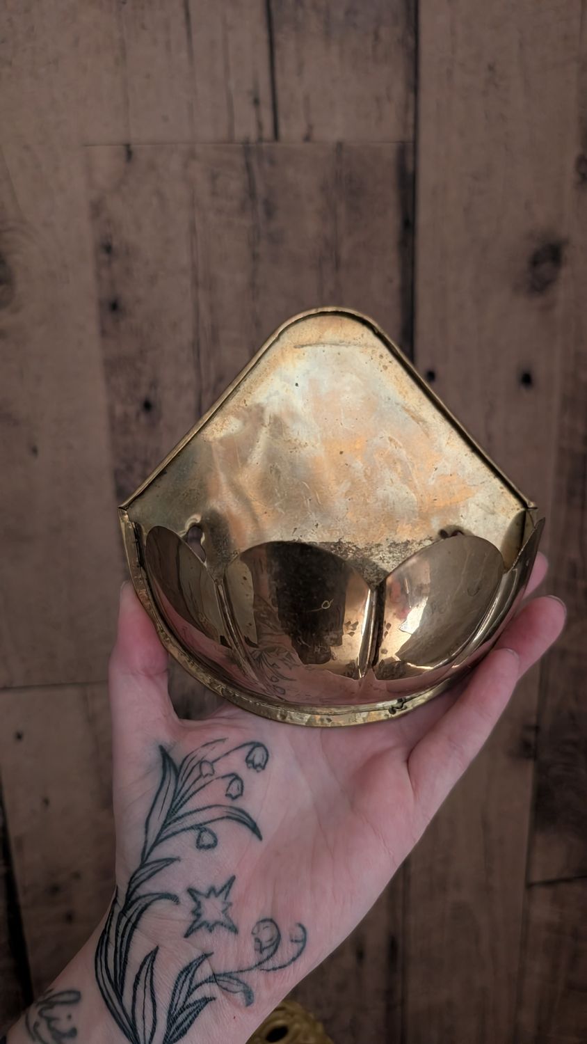Brass planter 3