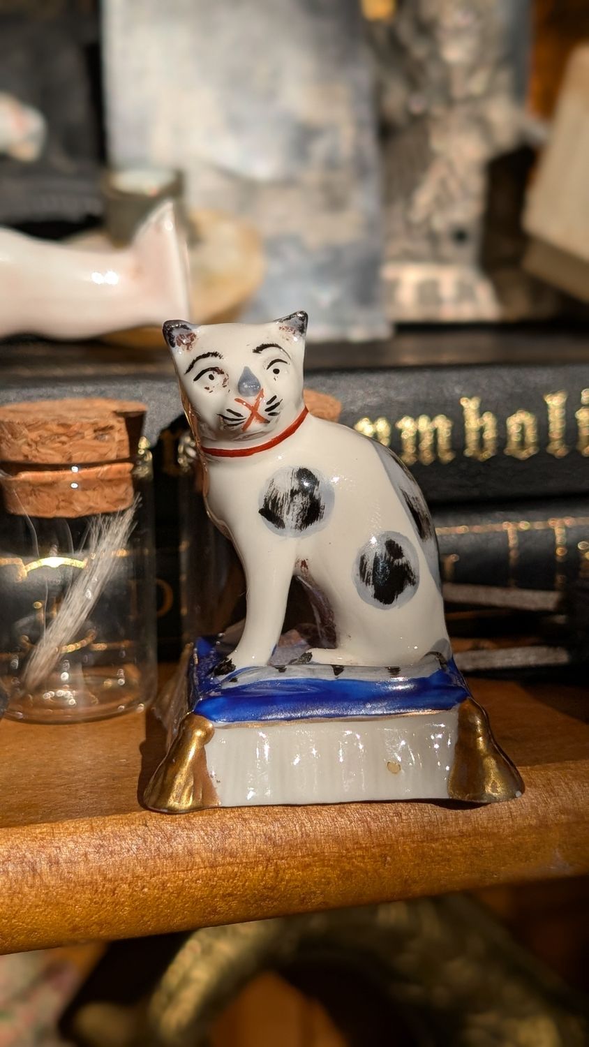 Staffordshire cat