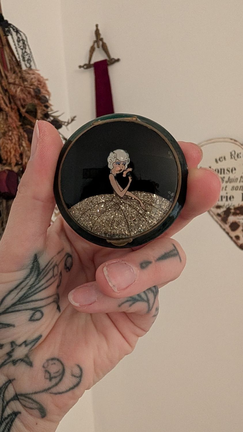 Small vintage art deco compact mirror powder pill box girl glitter dress