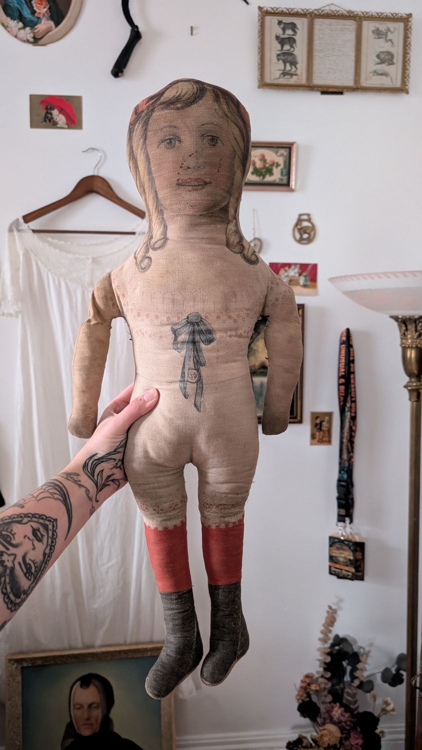 Cloth lino art doll
