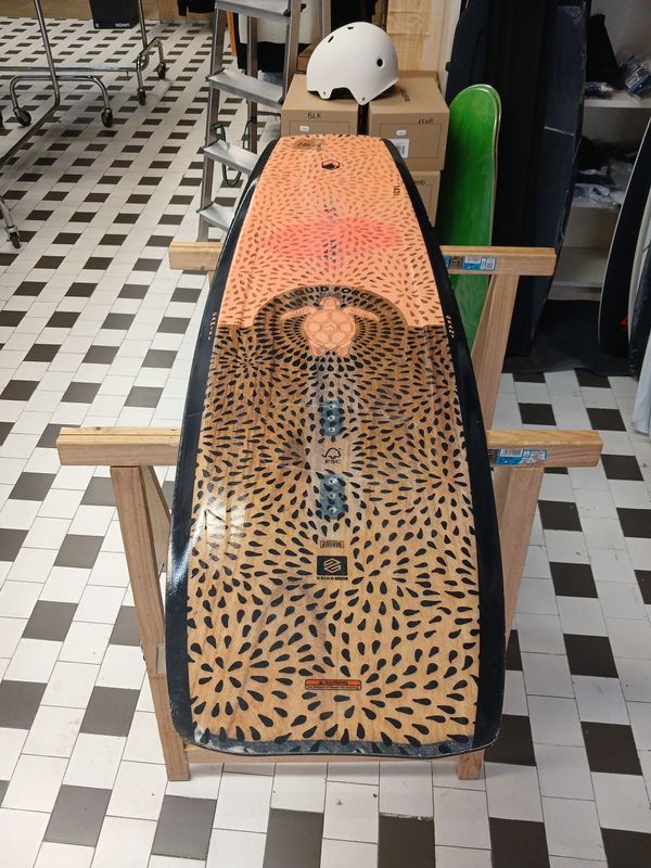 LIQUID FORCE  TAO 142