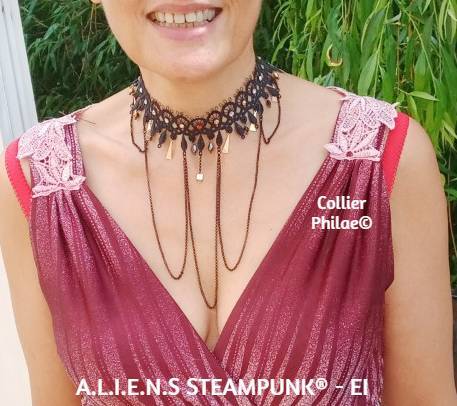 CC - Collier femme en broderie chic - Philae©